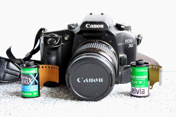 Appareil photo argentique avec pellicule